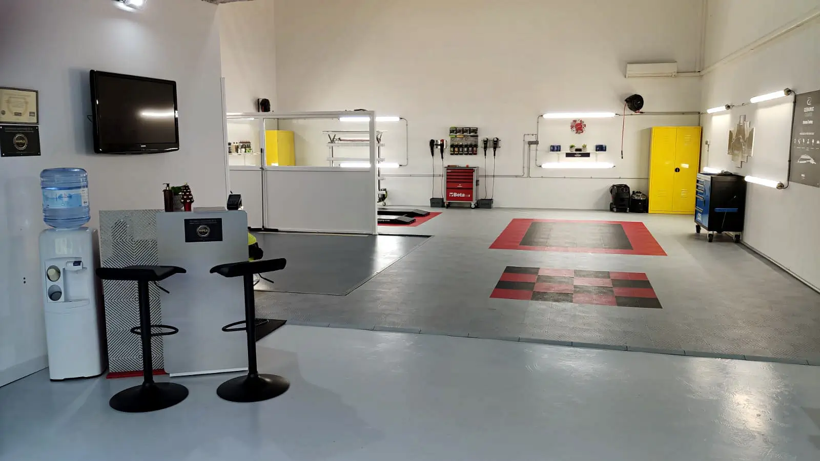 Centre detailing RenovAuto06