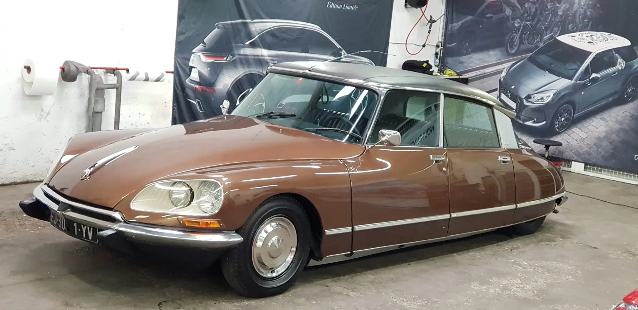 citroen ds23 marron detailing atelier