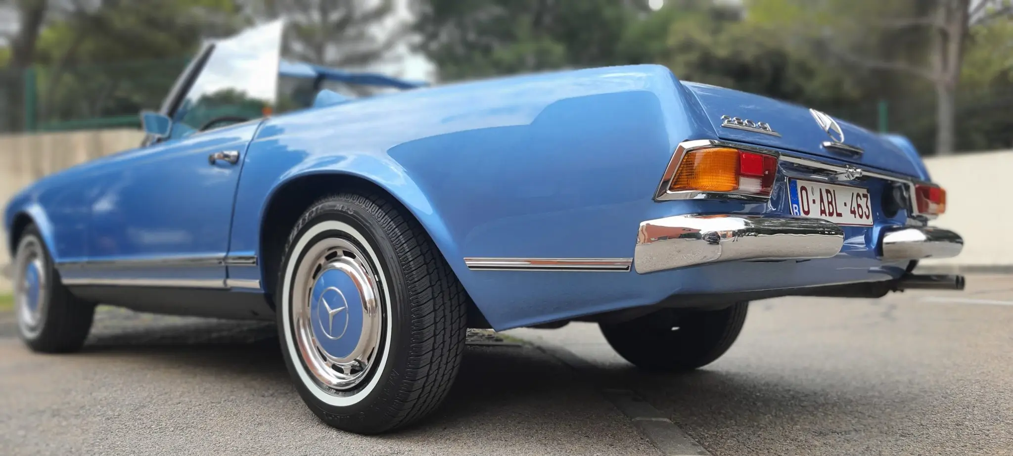 mercedes 280sl pagode bleue detailing avant