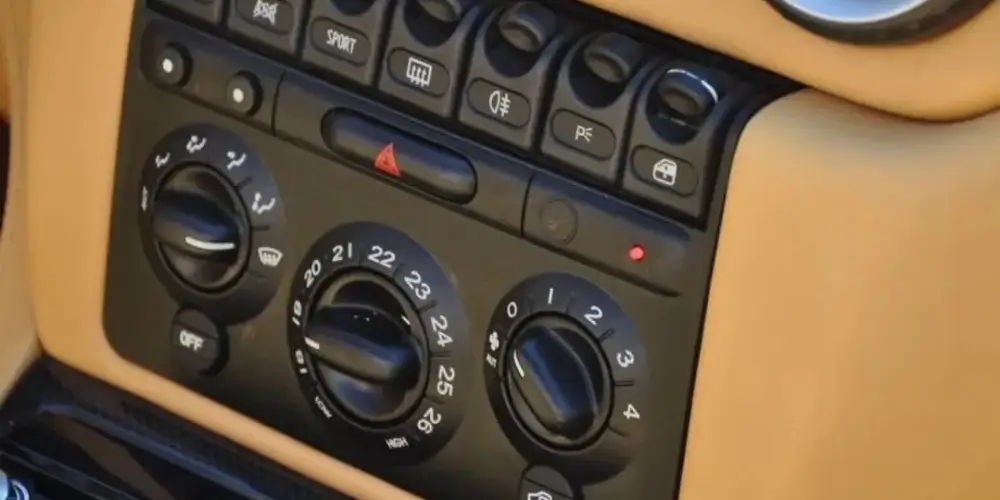 Restauration soft touch automobile