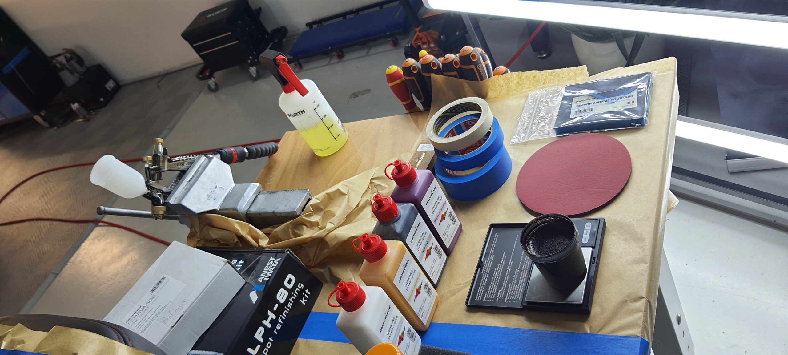 Réparation et repigmentation des cuirs avec la gamme COLOURLOCK