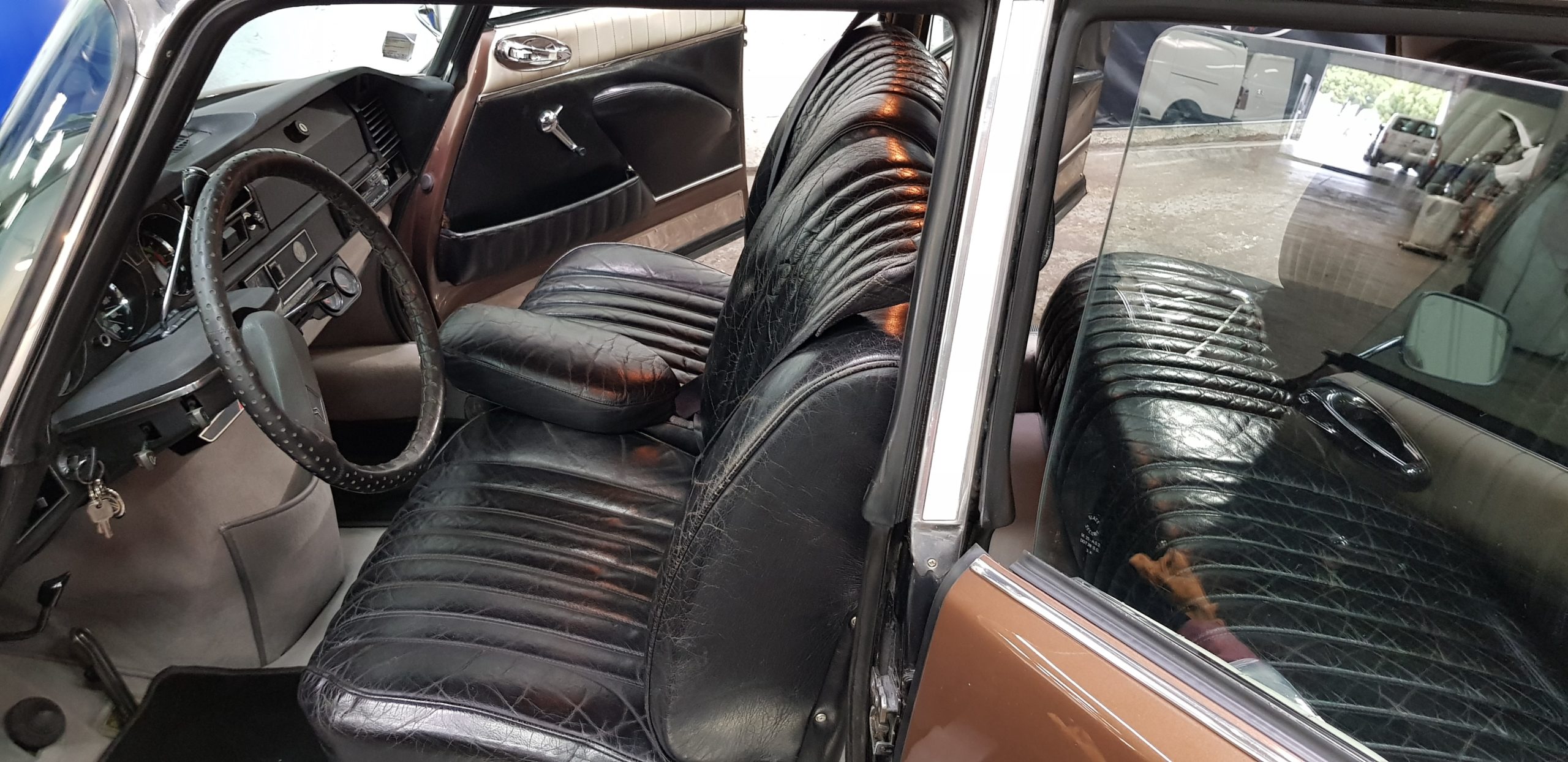 Nettoyage intérieur et extérieur Citroën DS Pallas 23 Injection