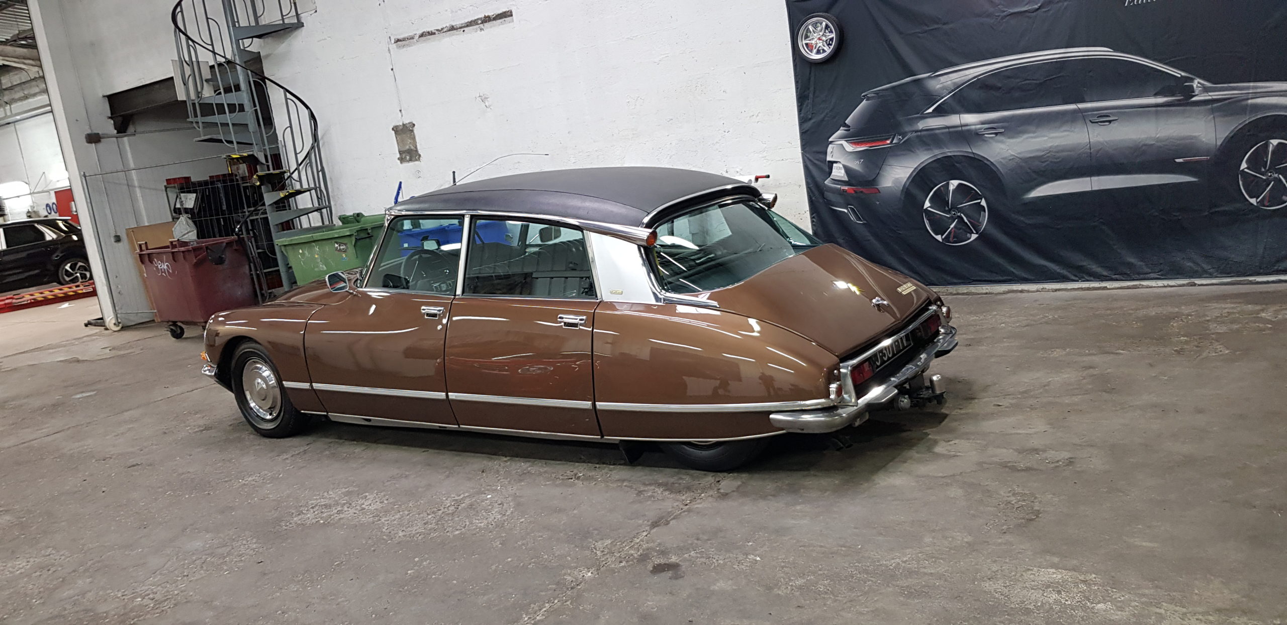 Nettoyage intérieur et extérieur Citroën DS Pallas 23 Injection