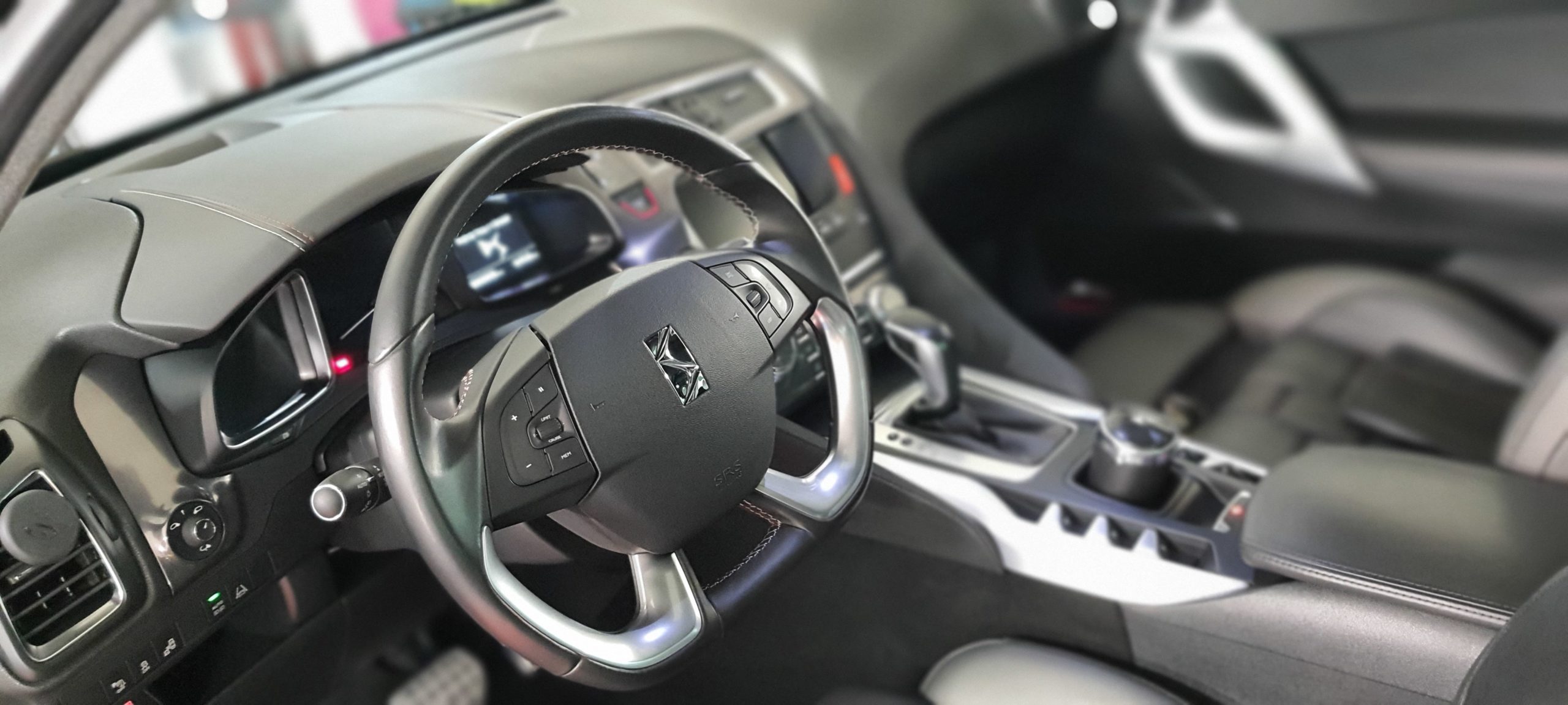 Pose d'un traitement carrosserie Ceramic-guard Si Carbon Cartec DS Automobile DS5 Performance-Line