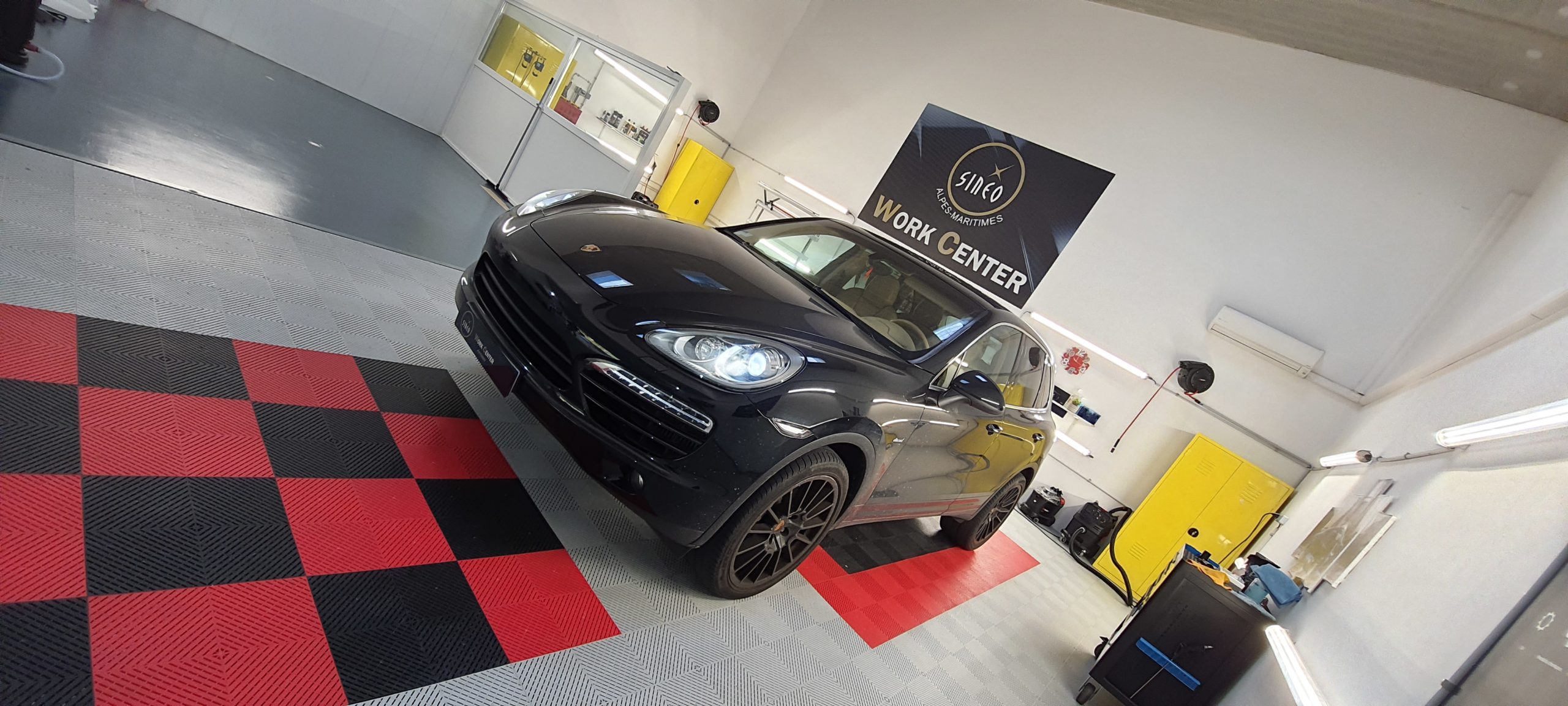 Nettoyage intérieur et extérieur Porsche Cayenne