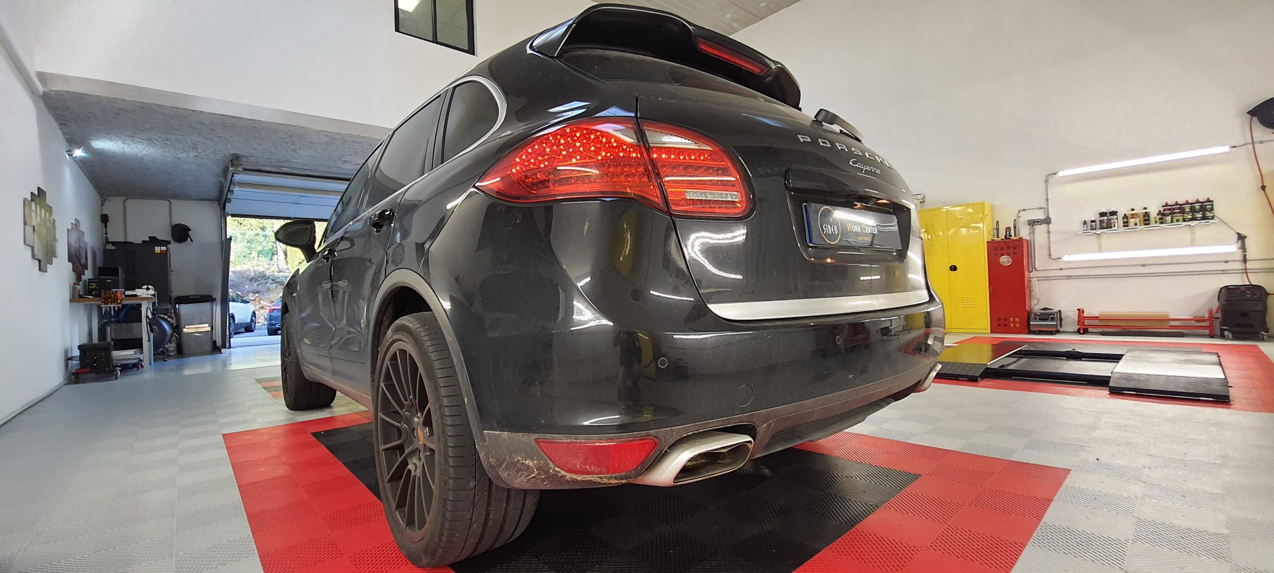 Nettoyage intérieur et extérieur Porsche Cayenne