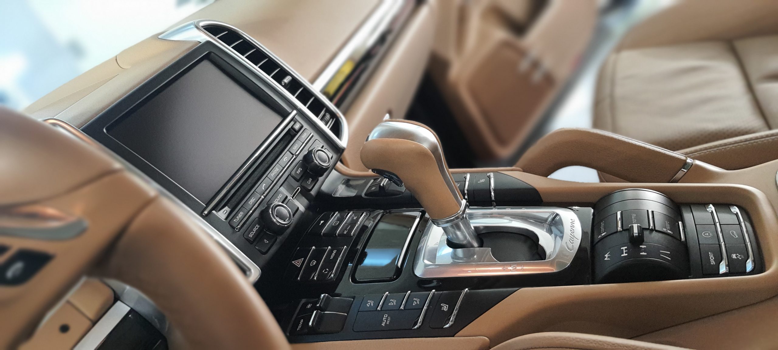 Nettoyage intérieur et extérieur Porsche Cayenne