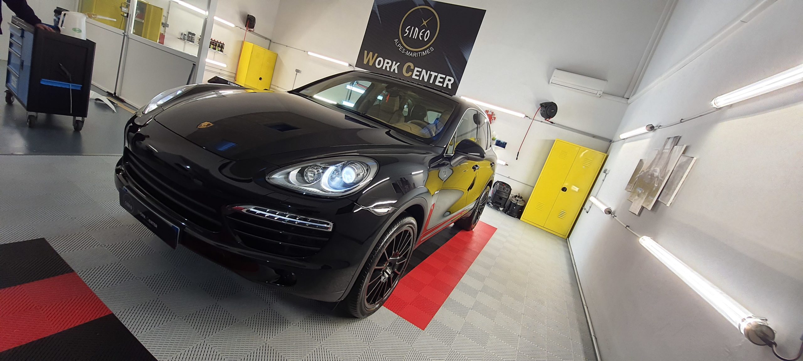 Nettoyage intérieur et extérieur Porsche Cayenne