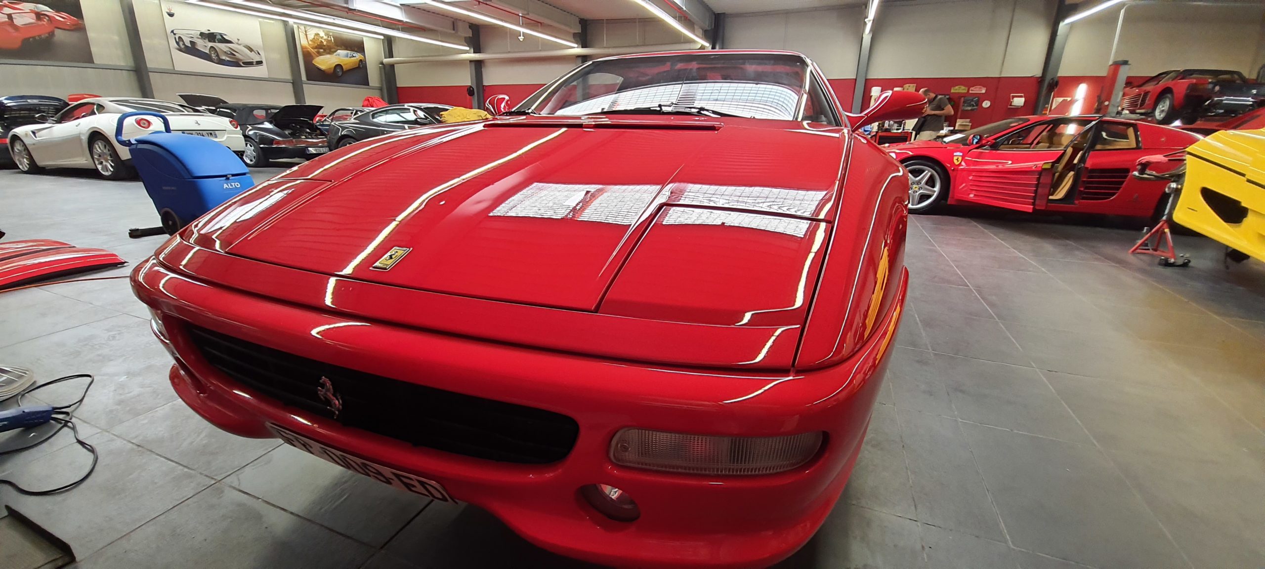 Polissage et lustrage Ferrari F355 Berlinetta